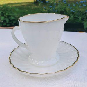 VTG Fire King Anchor Hocking 2 Piece Set